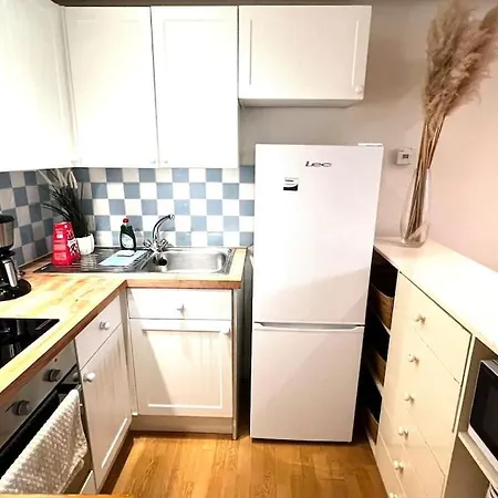 Apartamento Cozy 3 Bed Flat Near To Station Londres Exterior foto