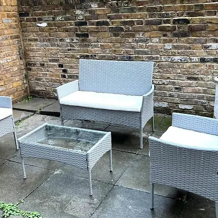 Apartamento Cozy 3 Bed Flat Near To Station Londres Exterior foto