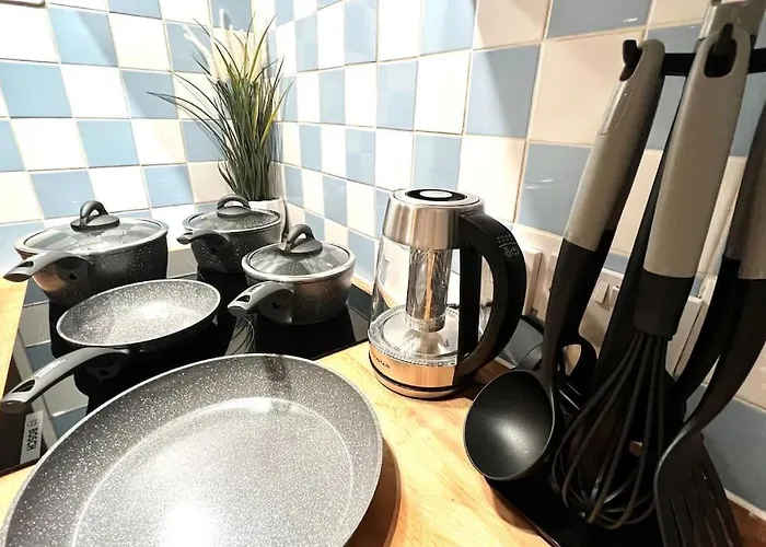 Cozy 3 Bed Flat Near To Station